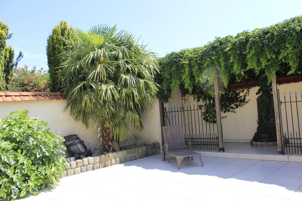 Den Bongaerd B&B And Wellness Tongeren Kültér fotó